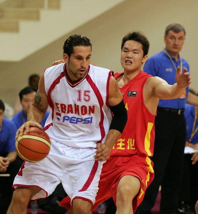 而是先一拍 而是先一拍