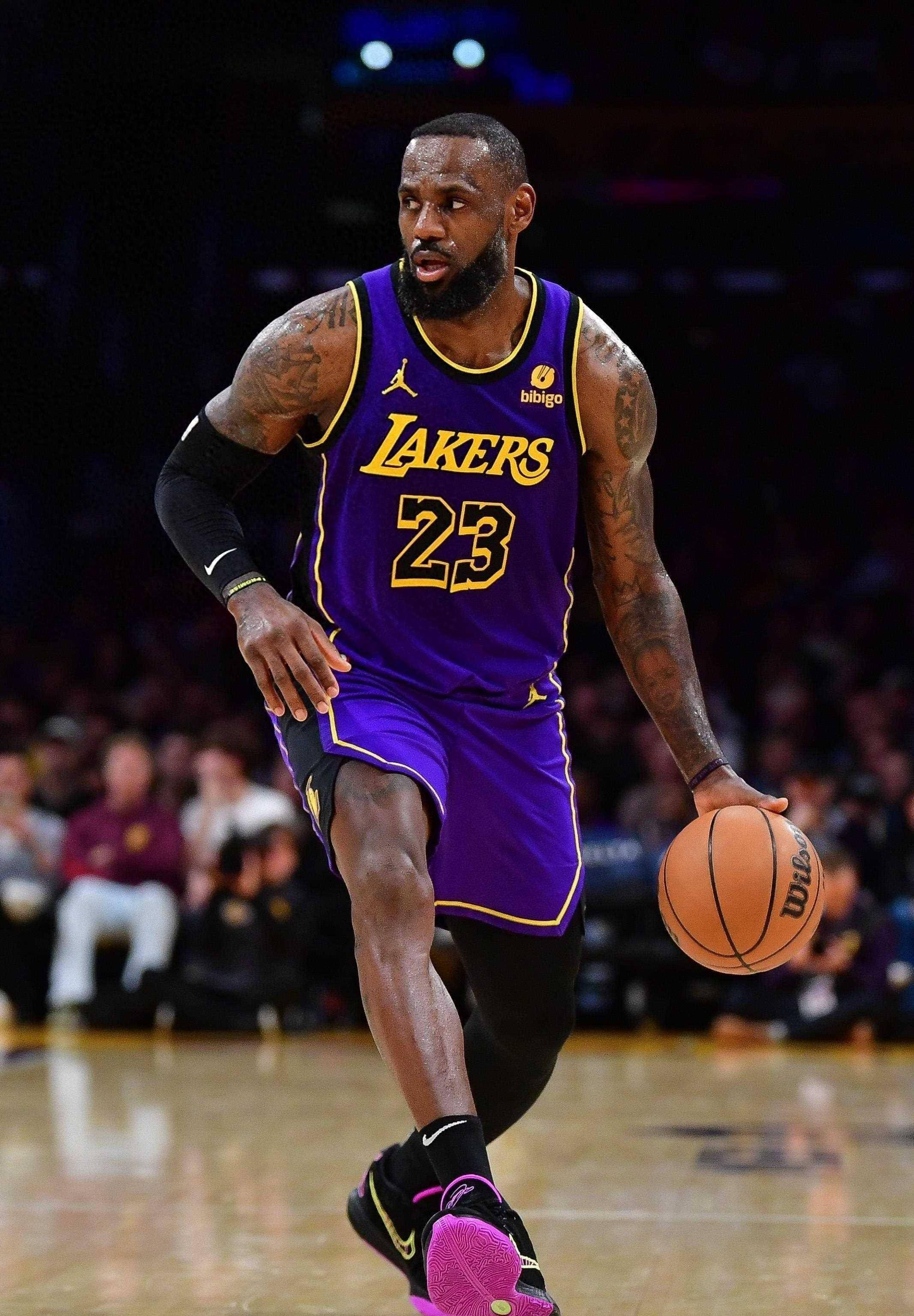 发布仅4个小时后,梅西造访诺坎普社媒动态点赞已突破1000万