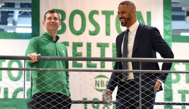 将镜头再拉 将镜头再拉